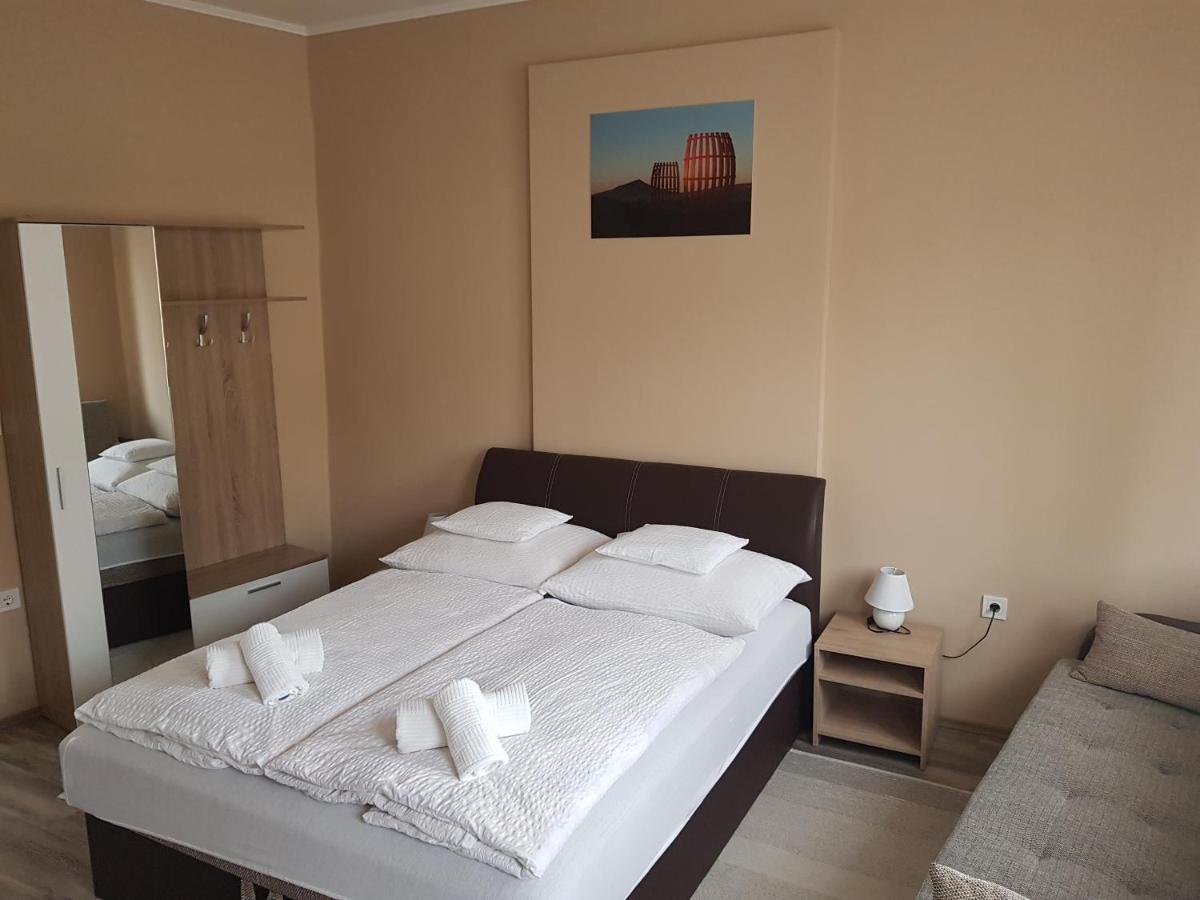 DM Vendégház Villány Esterno foto